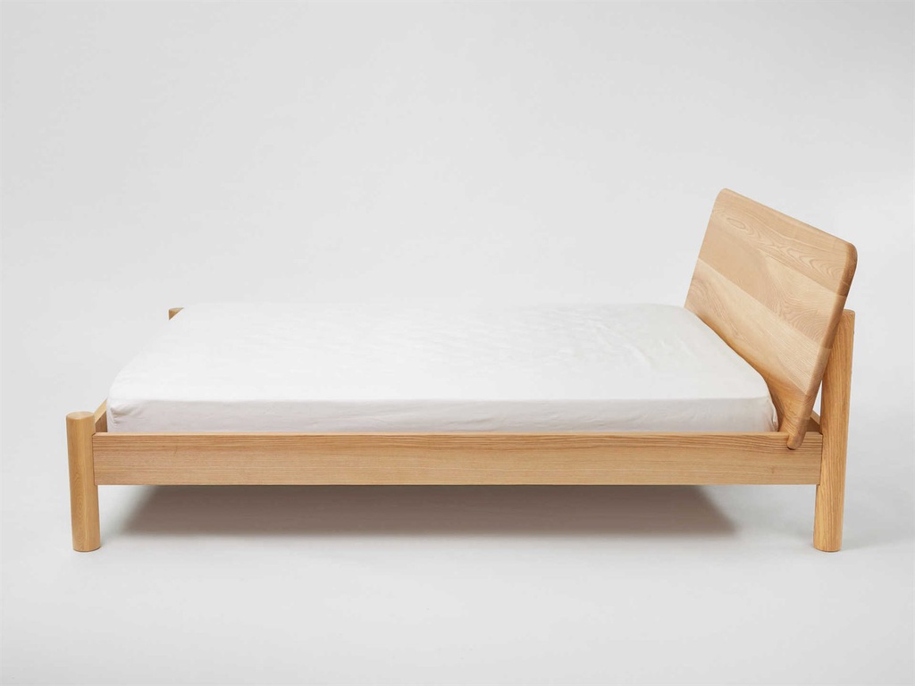 Giường Ngủ Gỗ Tần Bì Chân Tròn_10