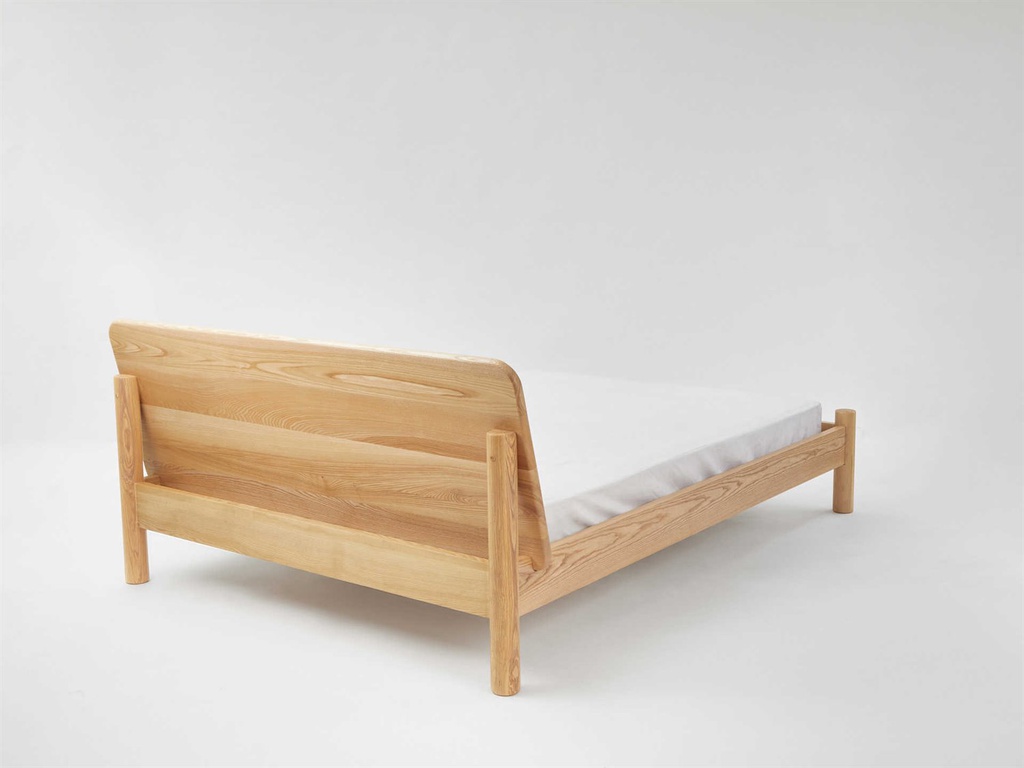 Giường Ngủ Gỗ Tần Bì Chân Tròn_3