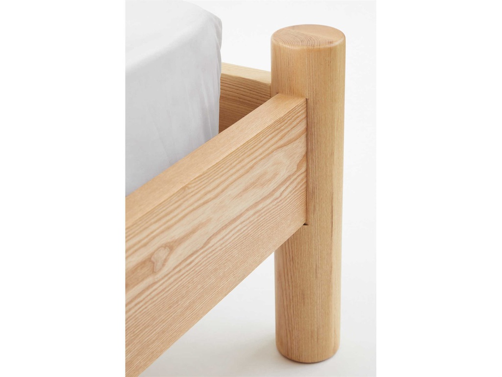 Giường Ngủ Gỗ Tần Bì Chân Tròn_9