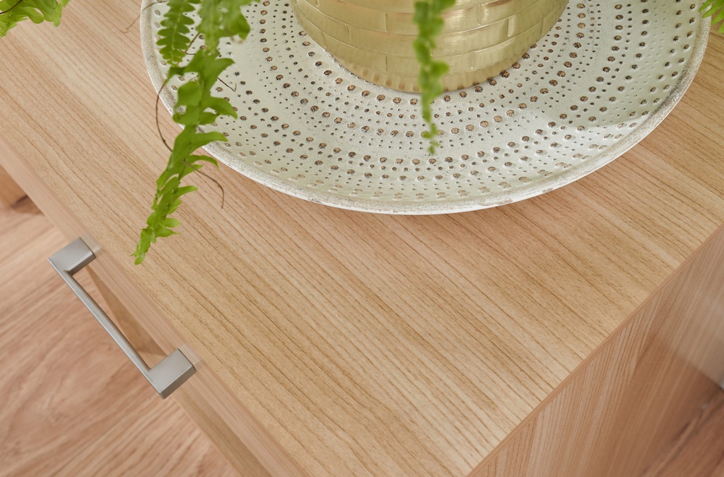 Tên SP: Tủ Quần Áo Trendy Trunk Mã SP: Kích Thước: Cao 165 Ngang 101 Rộng 46.5 (cm) Chất liệu: Gỗ Sồi (Oak)_22% + Gỗ Cao Su Veneer Sồi_78% Bảo hành 1 năm Vận chuyển tận nơi trên toàn quốc Nhận đặt hàng theo thiết kế, yêu cầu của khách hàng Sản phẩm trên không có sẵn, sản xuất 5-7 ngày.