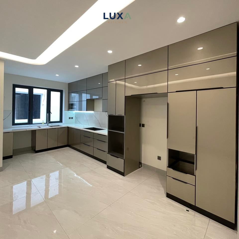 Tủ Bếp Inox Cánh Kính Màu Xám - MTBK003_2