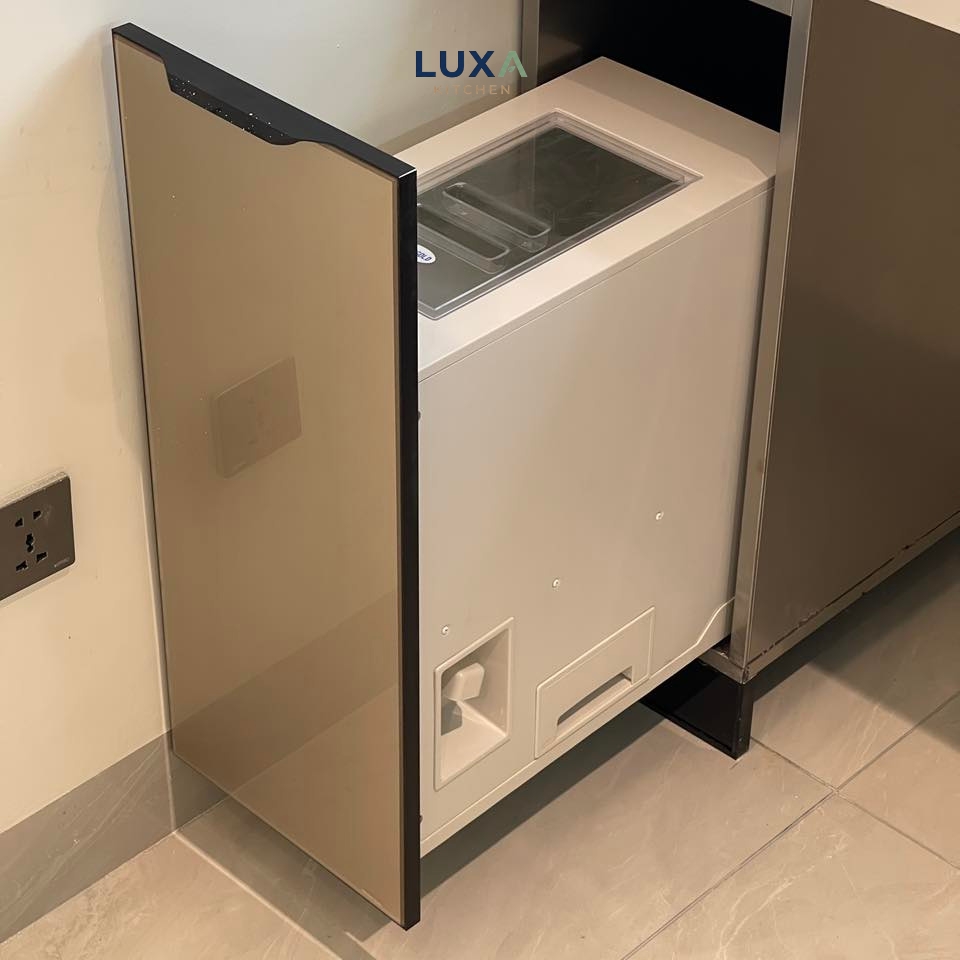 Tủ Bếp Inox Cánh Kính Màu Xám - MTBK003_5