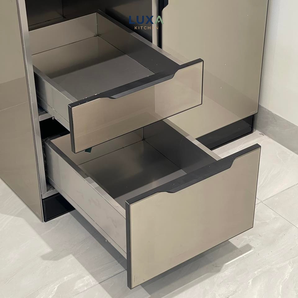 Tủ Bếp Inox Cánh Kính Màu Xám - MTBK003_8