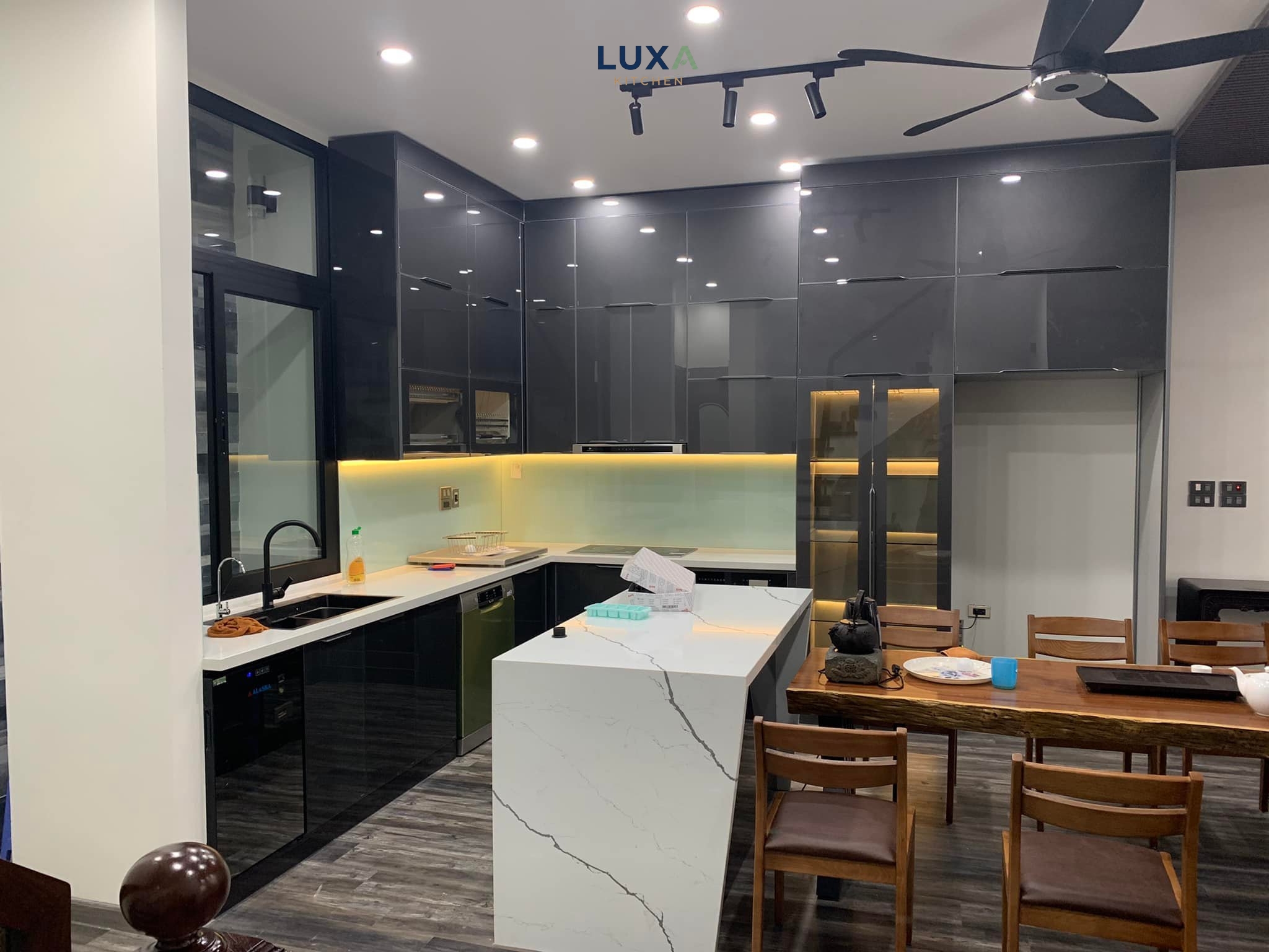 Tủ Bếp Inox Cánh Kính Module - MTBK 010_2