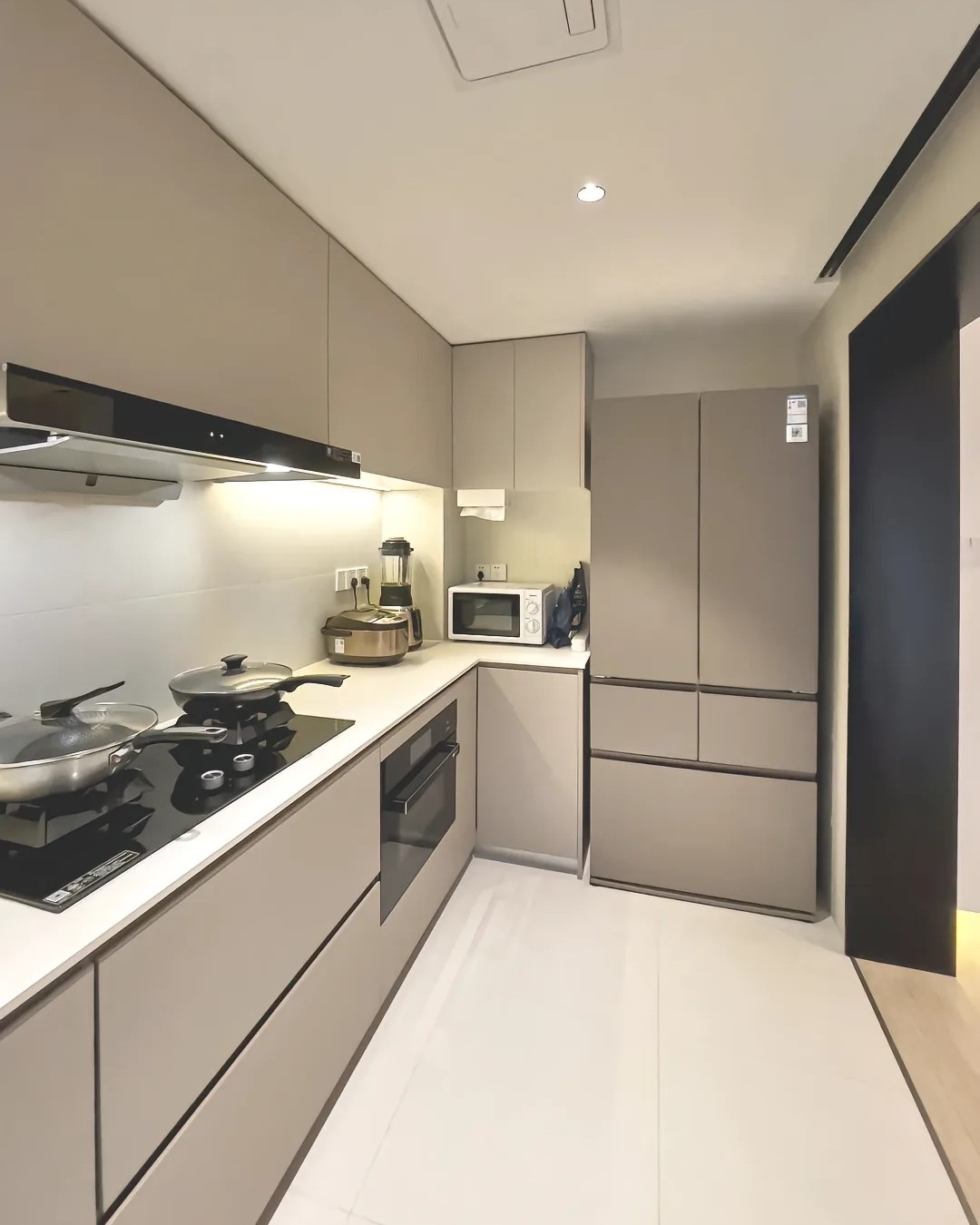 tủ bếp nhôm tổ ong 4