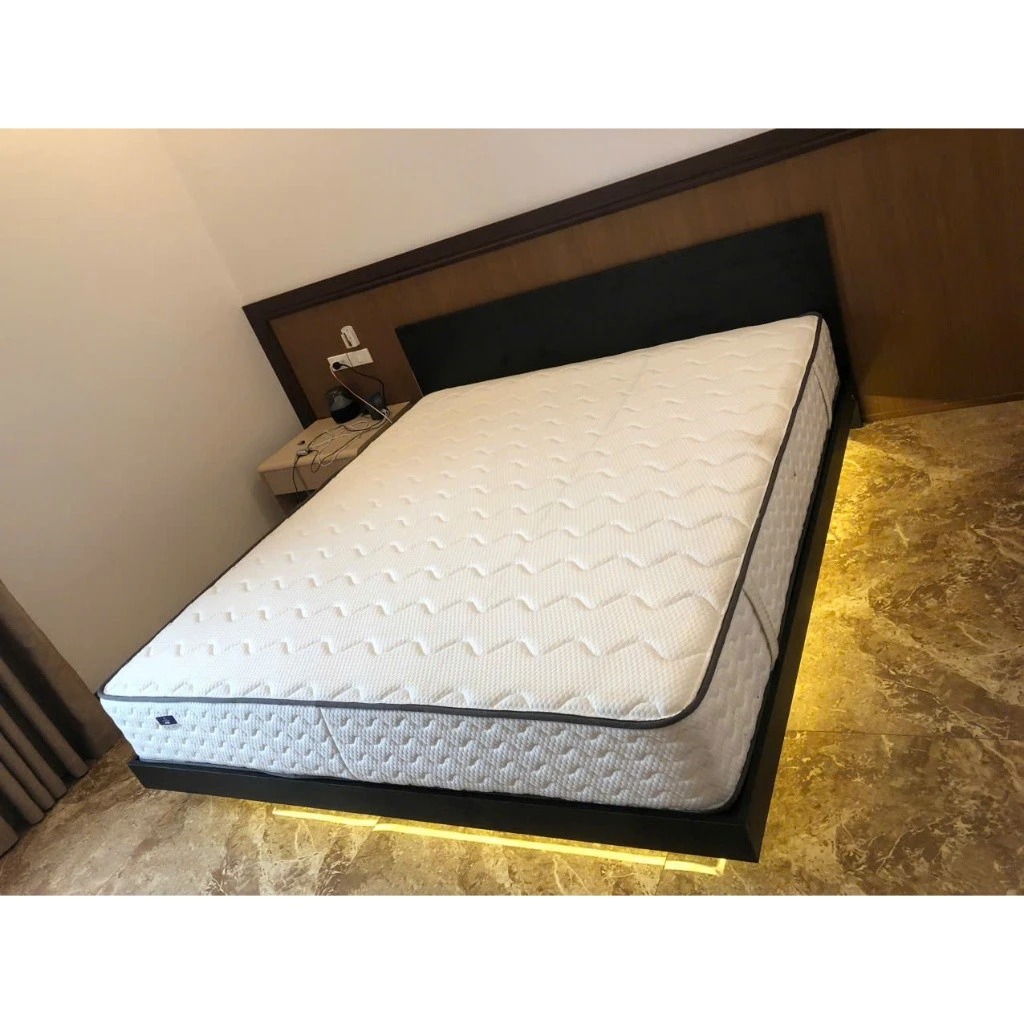 Giường Bay Chân Cao Phong Cách Nhật Kết Hợp Đèn Led Trang Trí