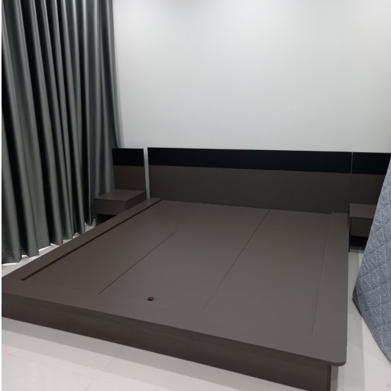 Giường Ngủ Phòng Master Kèm 2 Tab Đầu Giường